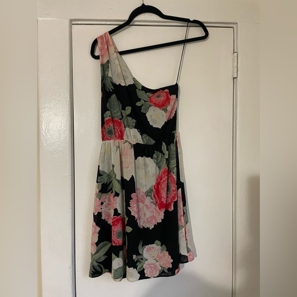 Alice & Olivia Floral One shoulder silk mini dress Size Small - Picture 2 of 9